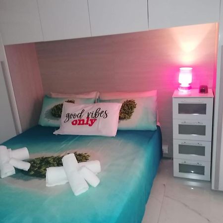 Fiumicino Aeroporto Casa Vacanze Orchidea Экстерьер фото